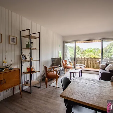 T2 A 50m De La Avec Balcon Et Wifi - Fr-1-825-40 라로셸